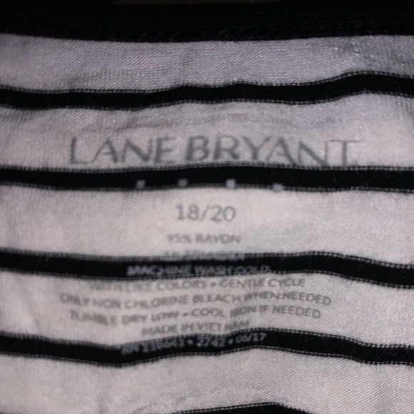 Lane Bryant 18/20 2X striped tshirt stretchy white black short sleeve plus size - Picture 2 of 5